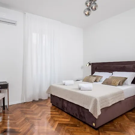 Apartamento Dana *