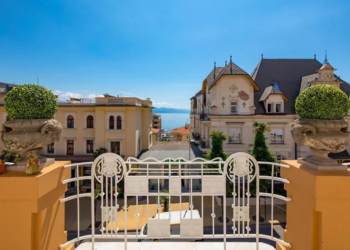 Dana Апартаменты *